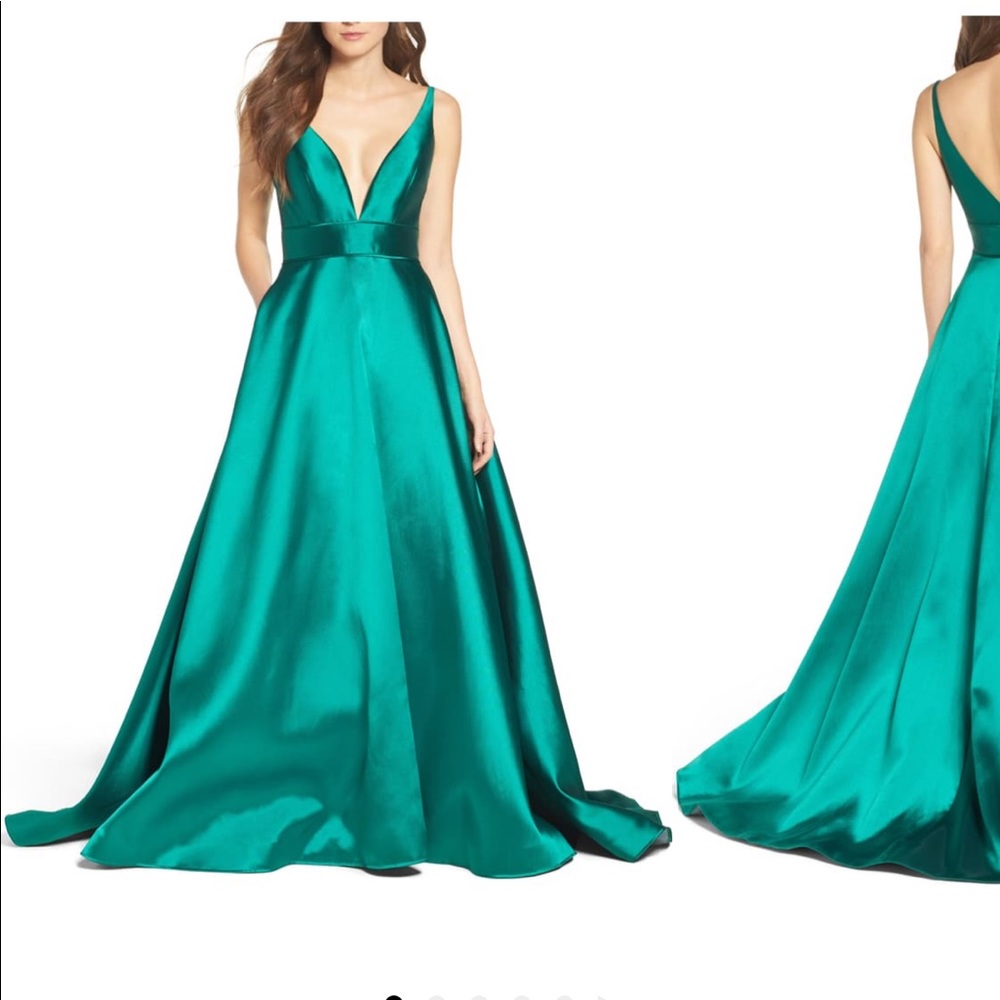 Ieena for Mac Duggal emerald green ball gown.